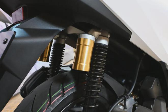 NWG150同时发布！两者各有特点就看需求了j9九游真人游戏第一品牌本田PCX160和(图9)