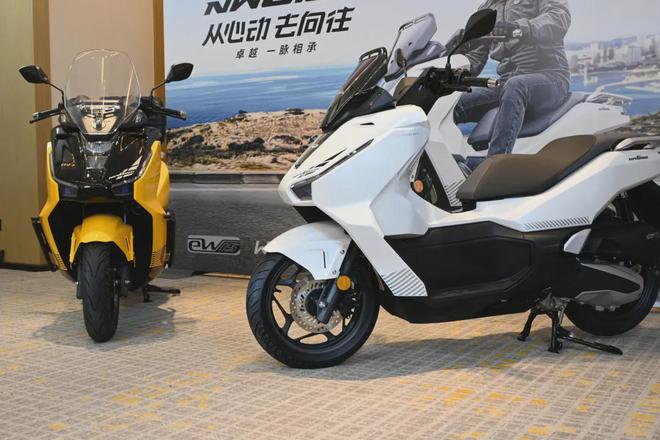 NWG150同时发布！两者各有特点就看需求了j9九游真人游戏第一品牌本田PCX160和(图3)