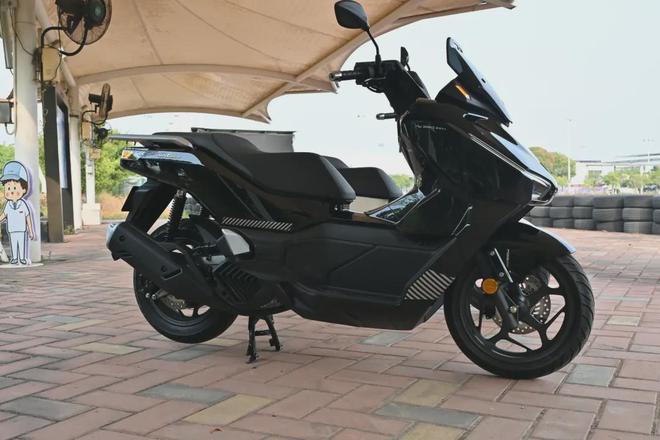 NWG150同时发布！两者各有特点就看需求了j9九游真人游戏第一品牌本田PCX160和(图10)